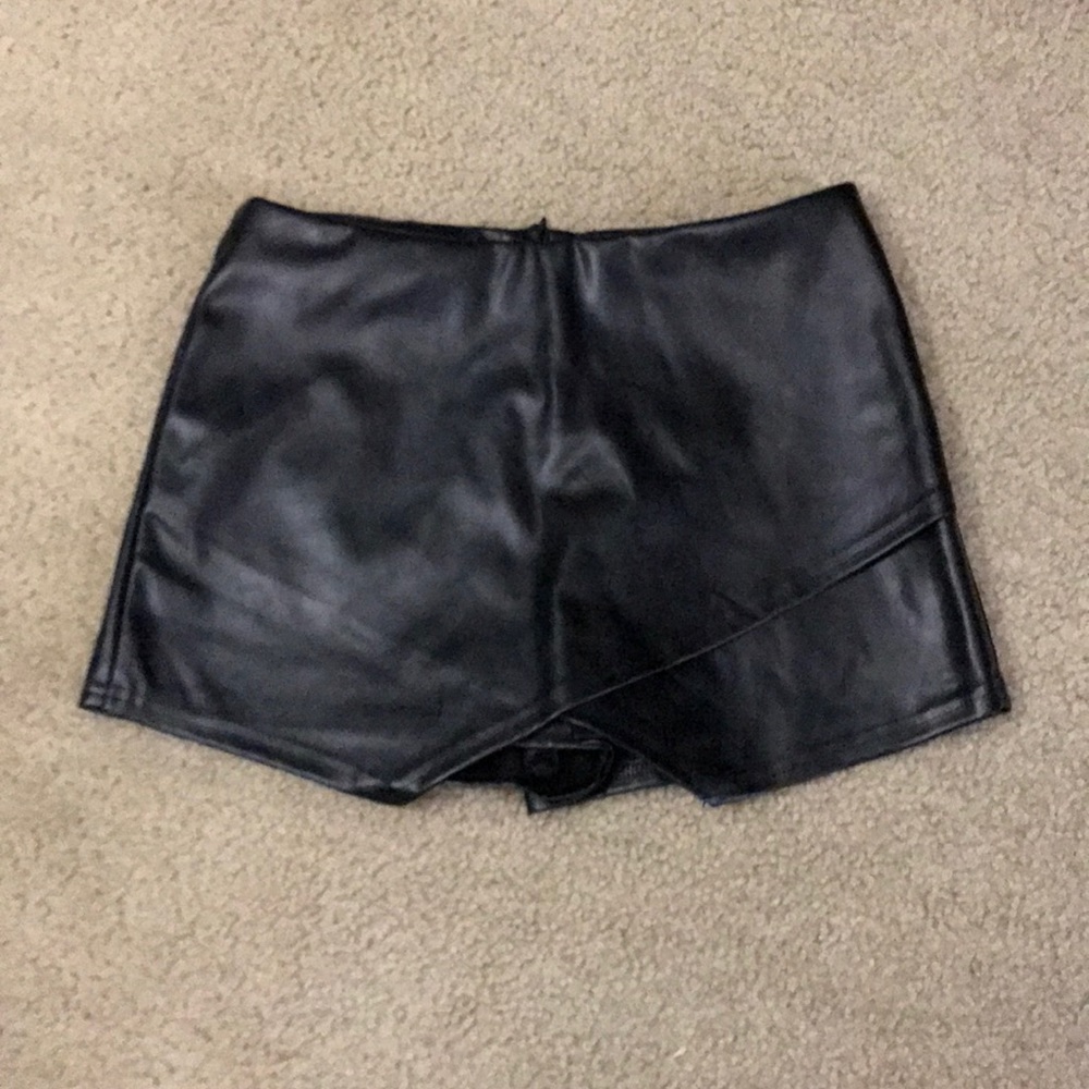Faux leather shorts